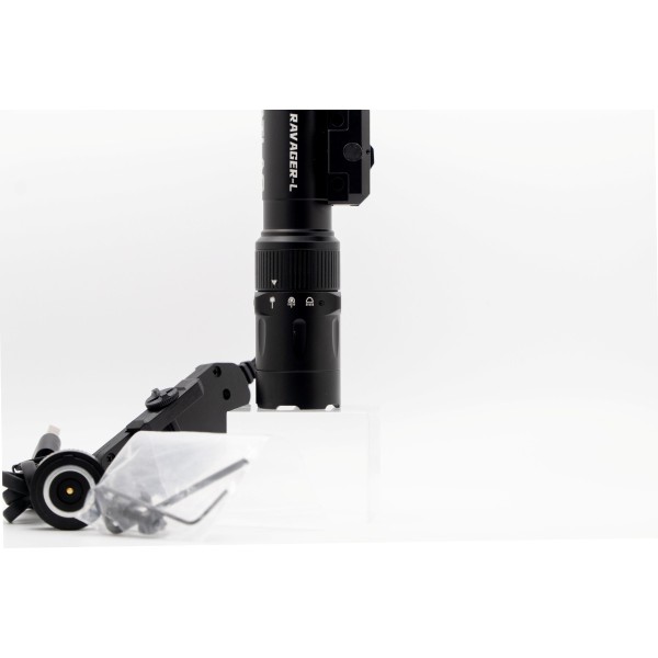 Ravager-L Tactical Flashlight 2000 lm + Green Laser | 91,400 cd | Picatinny M-Lok