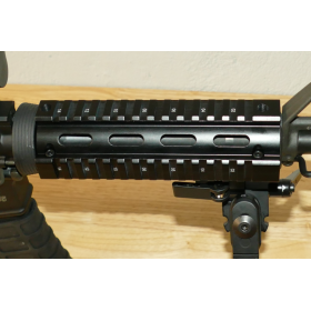 AR15/M4 HANDGUARD QUAD RAIL PICATINNY
