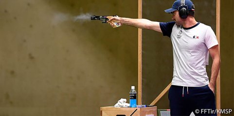 Clément Bessaguet champion d’Europe de pistolet 25m vitesse, premier quota olympique français pour Paris 2024