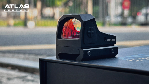 Viseur Point Rouge Panoramique GRUNT : précision et compacité au service du tir dynamique